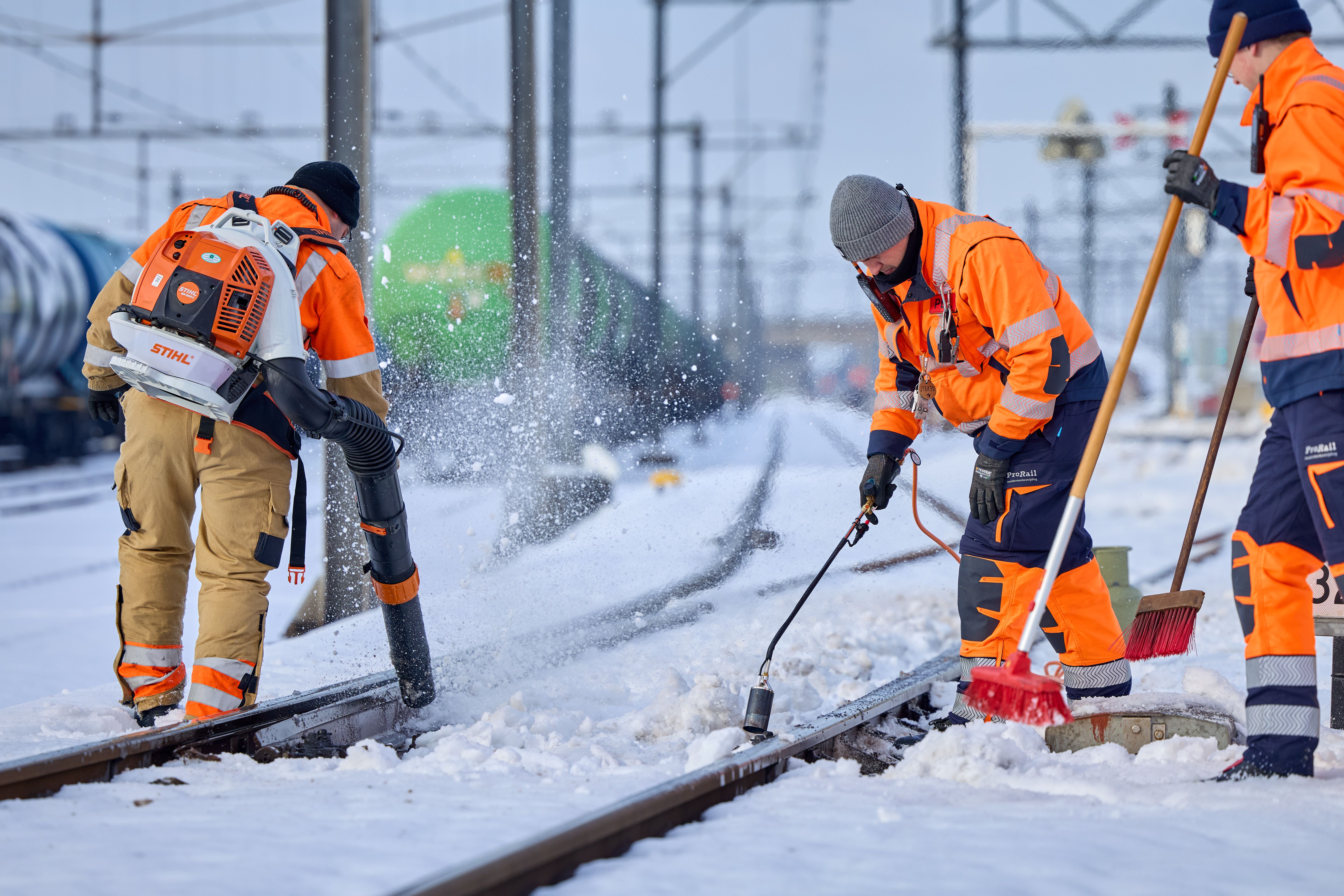 Foto’s van goederenemplacement Kijfhoek in de sneeuw, eerder deze week gemaakt