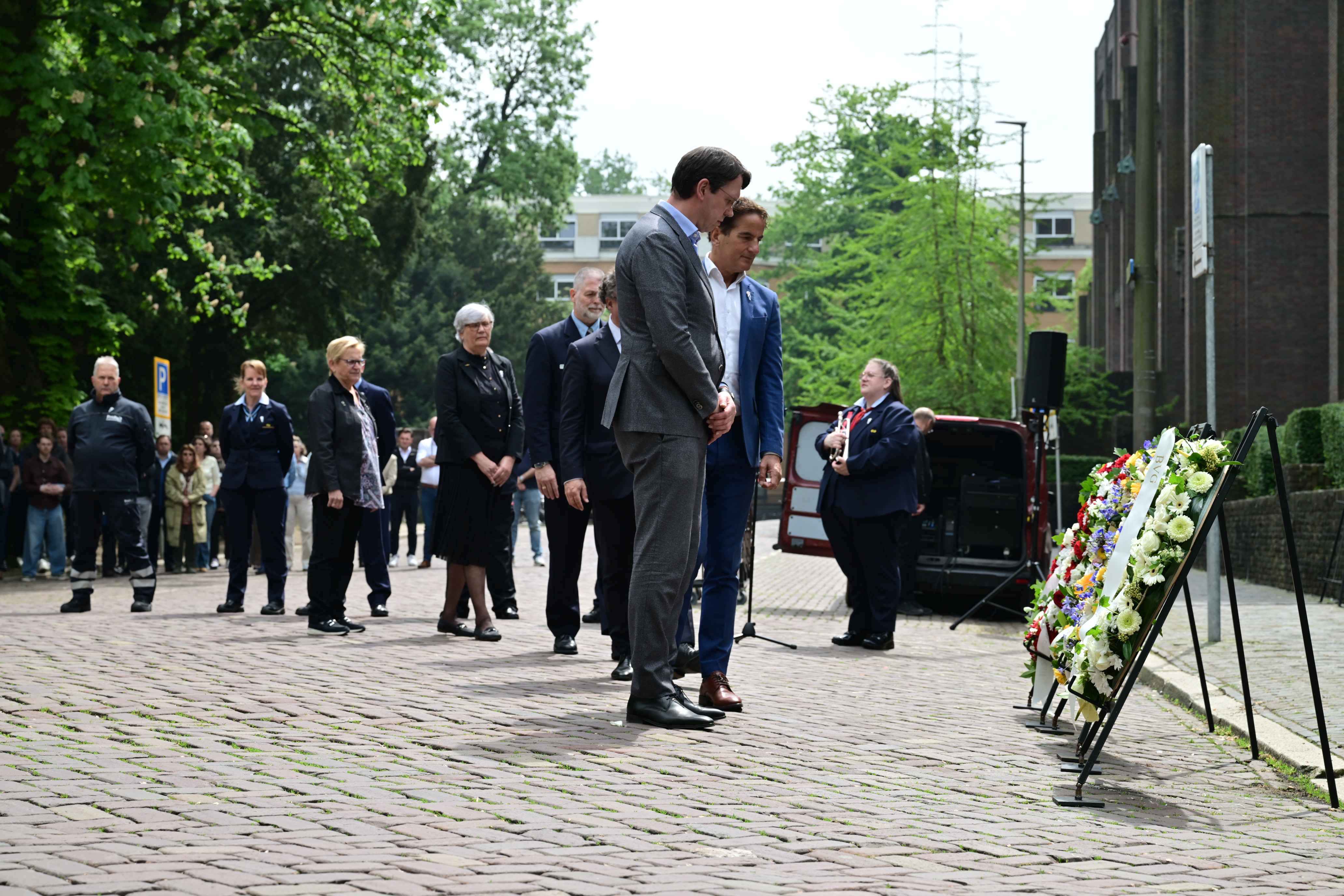 Jaarlijkse kranslegging en twee minuten stilte bij Inktpot | ProRail