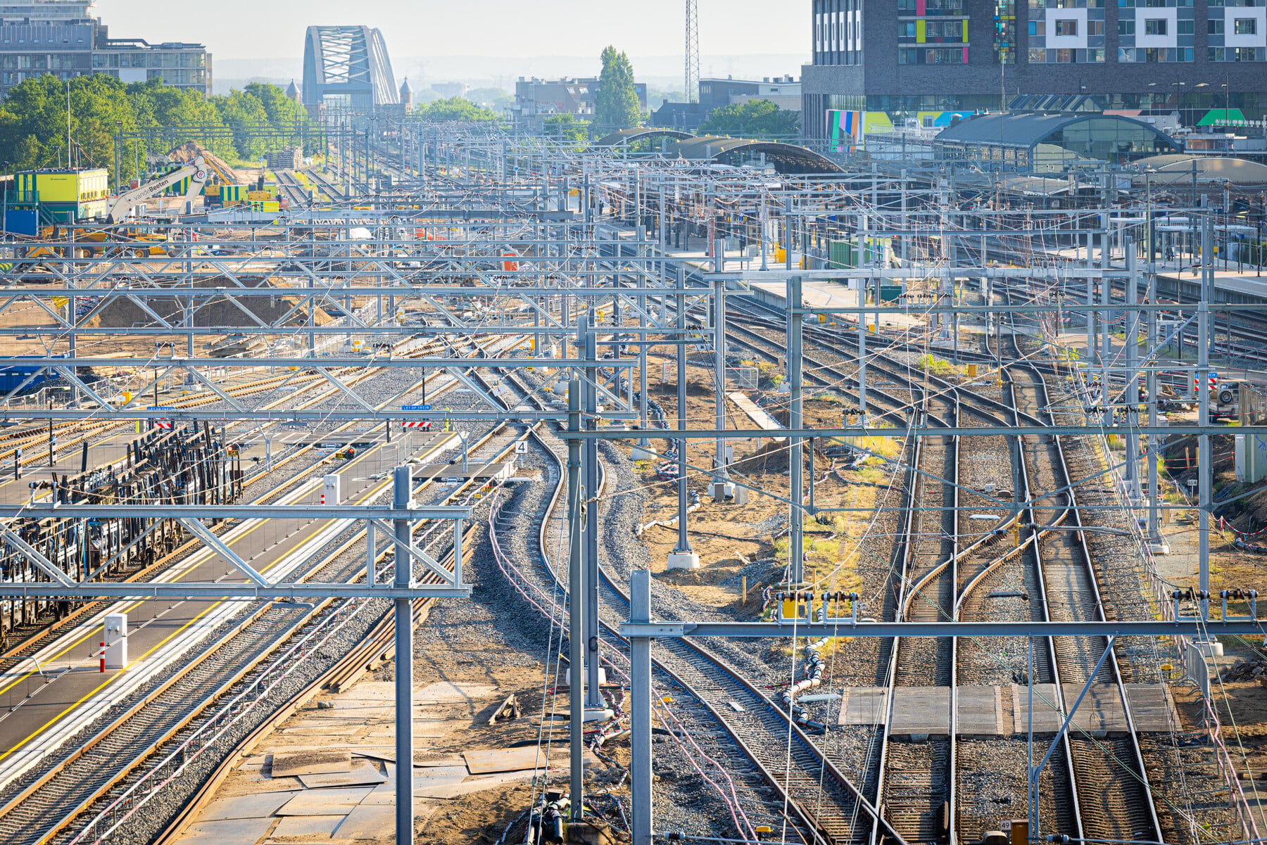 Er is bijna 5 km aan bovenleiding vernieuwd