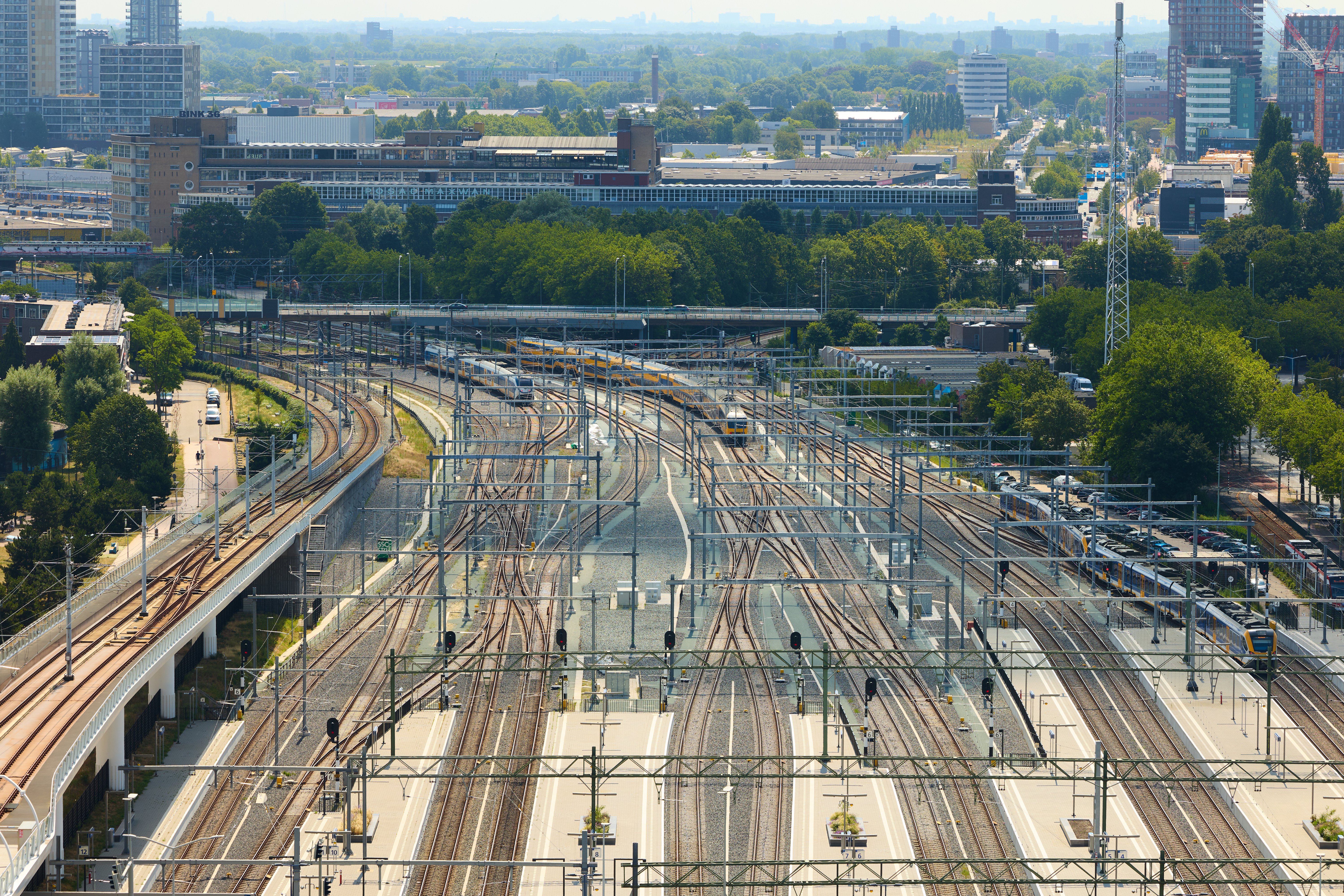 Het emplacement van Den Haag Centraal na de verbouwing