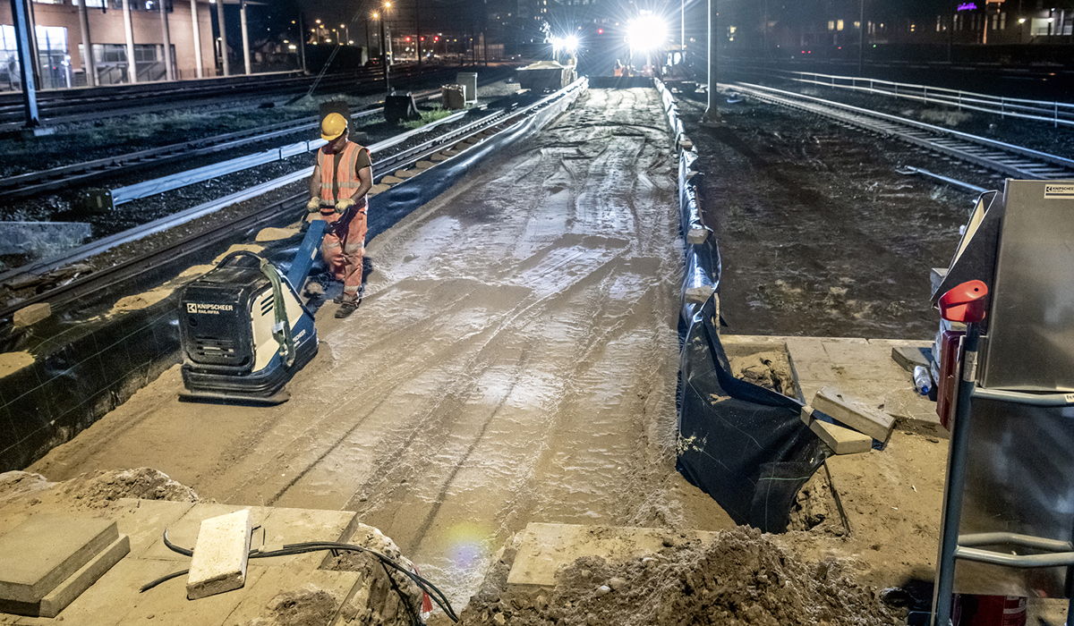 Verouderde wissels zijn door een nieuw type hogesnelheidswissels vervangen, die een stuk betrouwbaarder zijn
