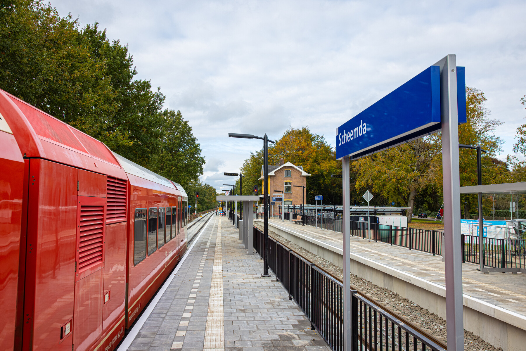 Station Scheemda heeft nu een extra perron