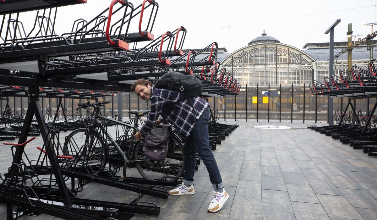 Nieuwe fietsenstalling met 2500 plekken