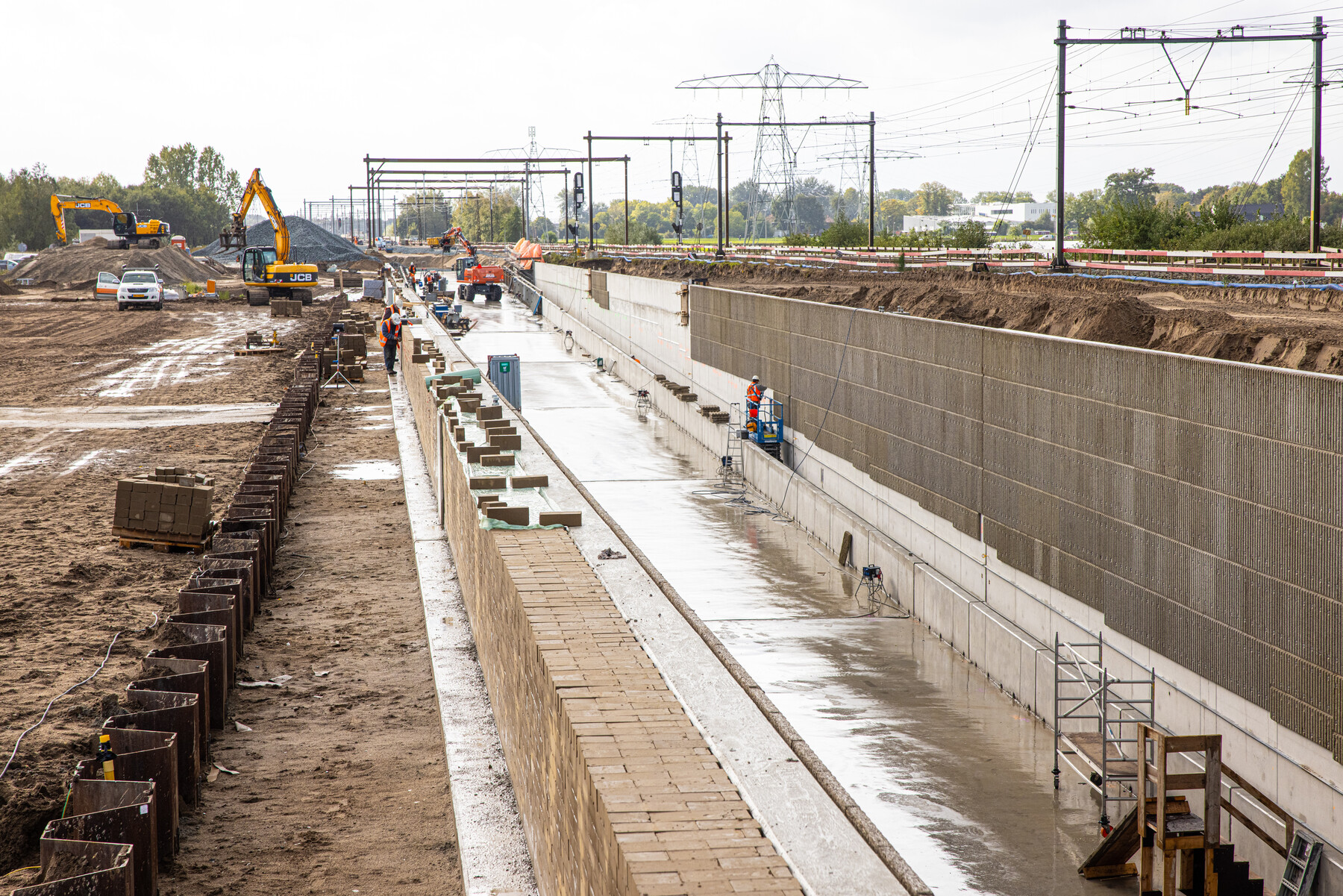 Stenen van bagger voor een dive-under