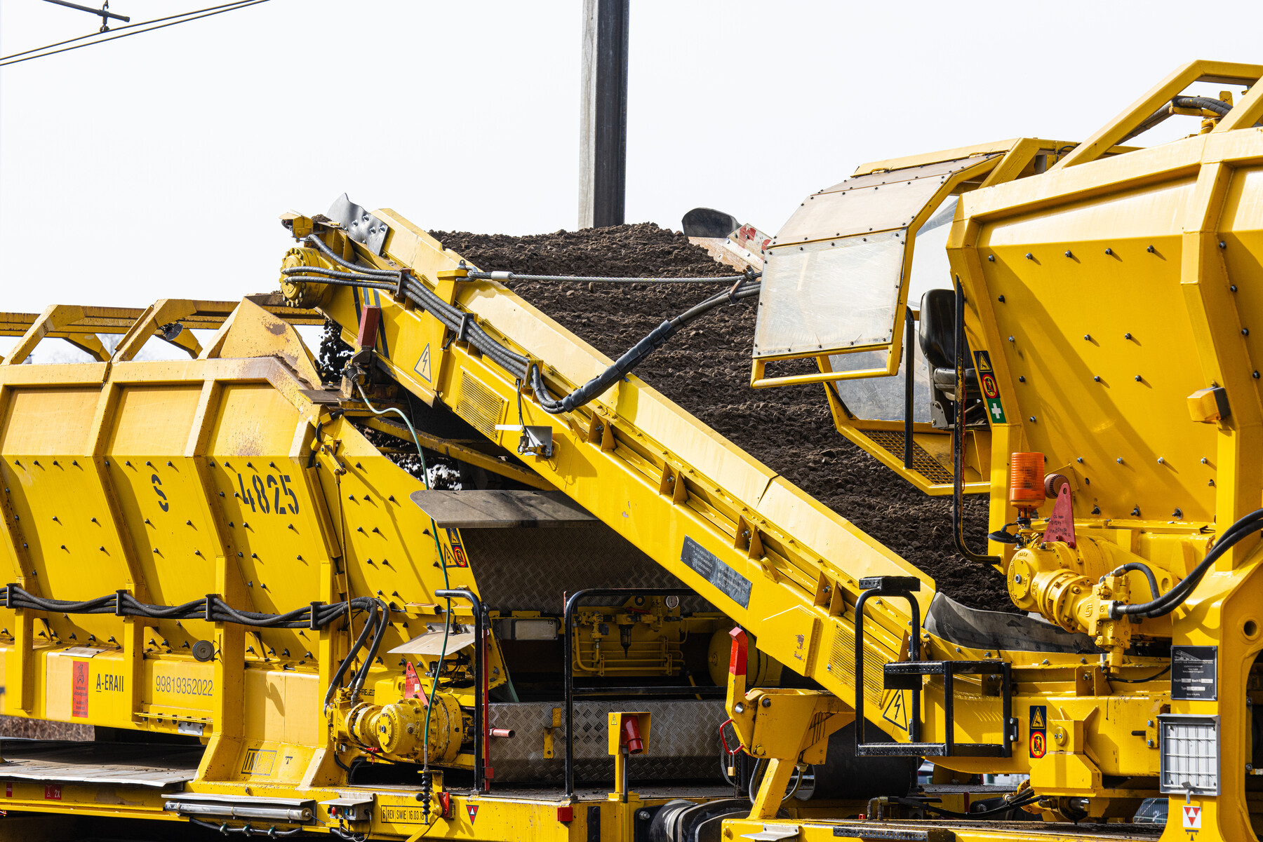 The Lady maakt ballast schoon