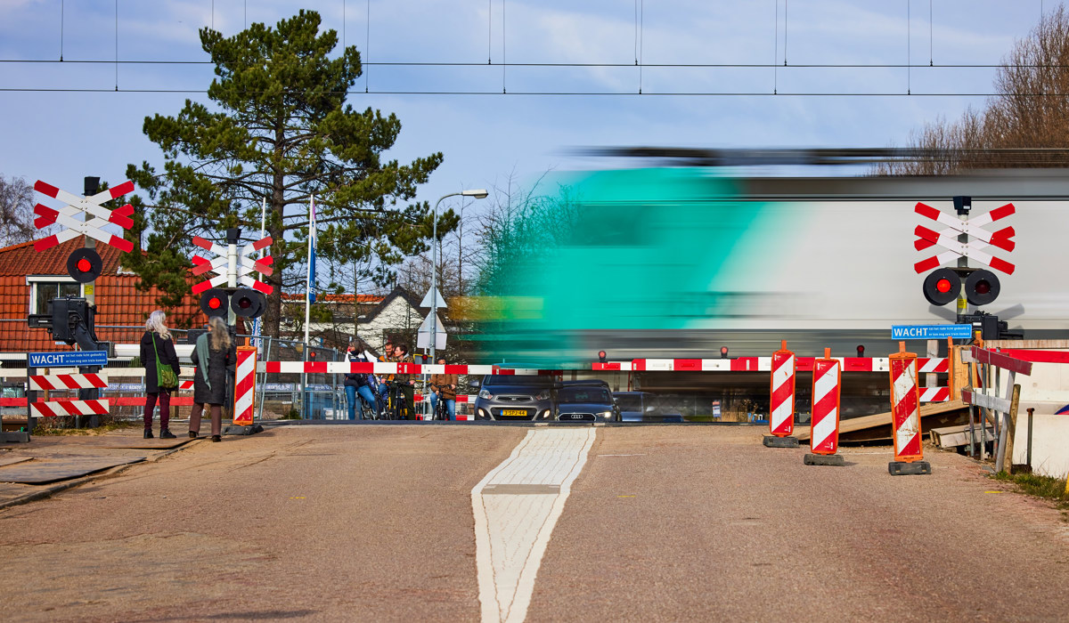 Overweg 't Haantje op de grens van Rijswijk en Delft