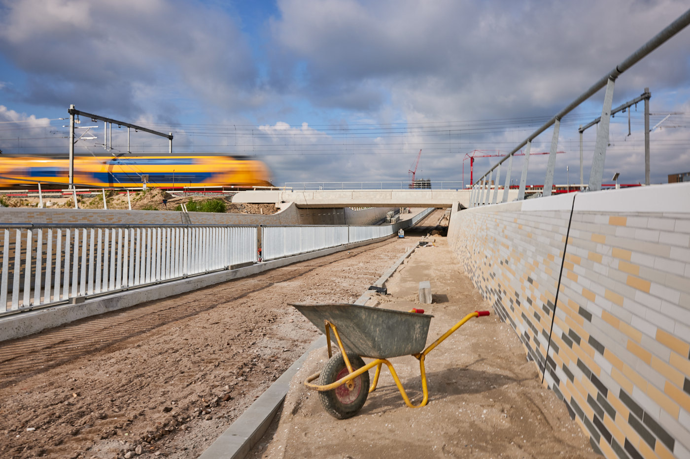 Bijna 61.000 tegeltjes op de wanden