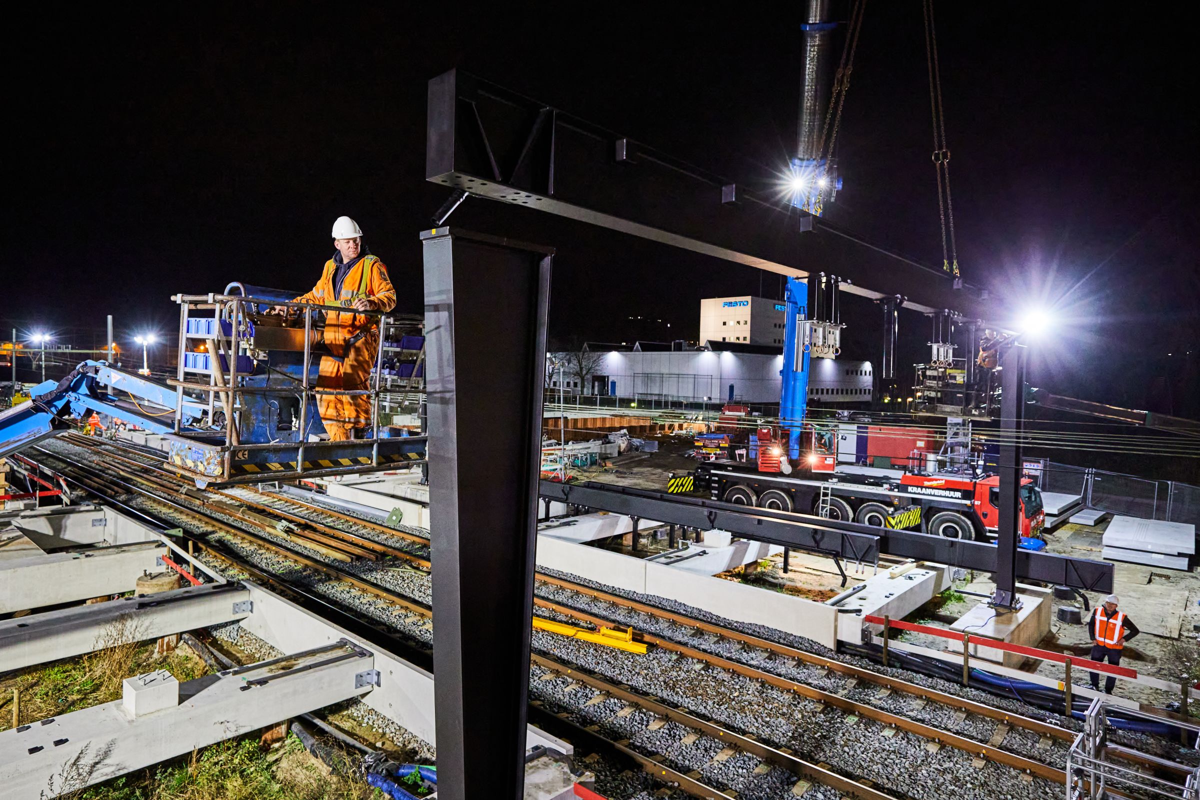 Kapspant plaatsen op Delft Campus