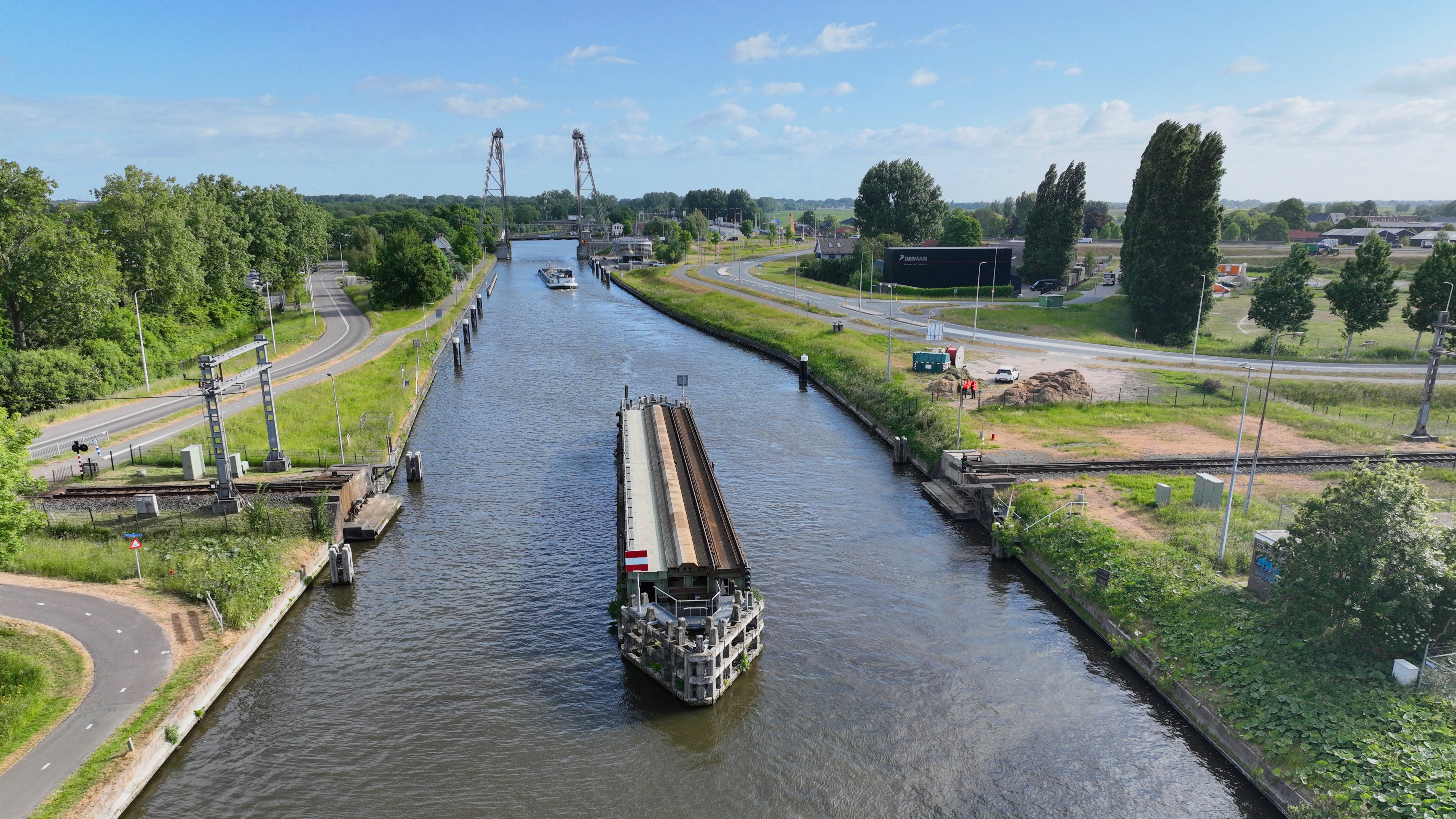 De brug in open toestand
