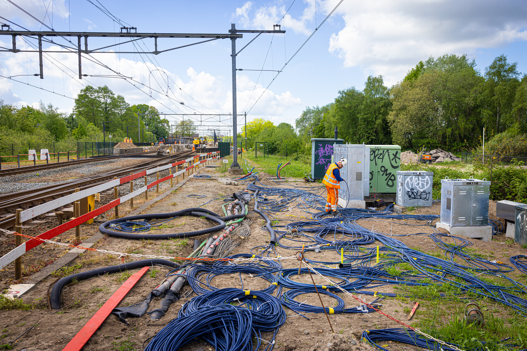 Voorbereiding verleggen Spoorboog: nieuwe kabels en leidingen