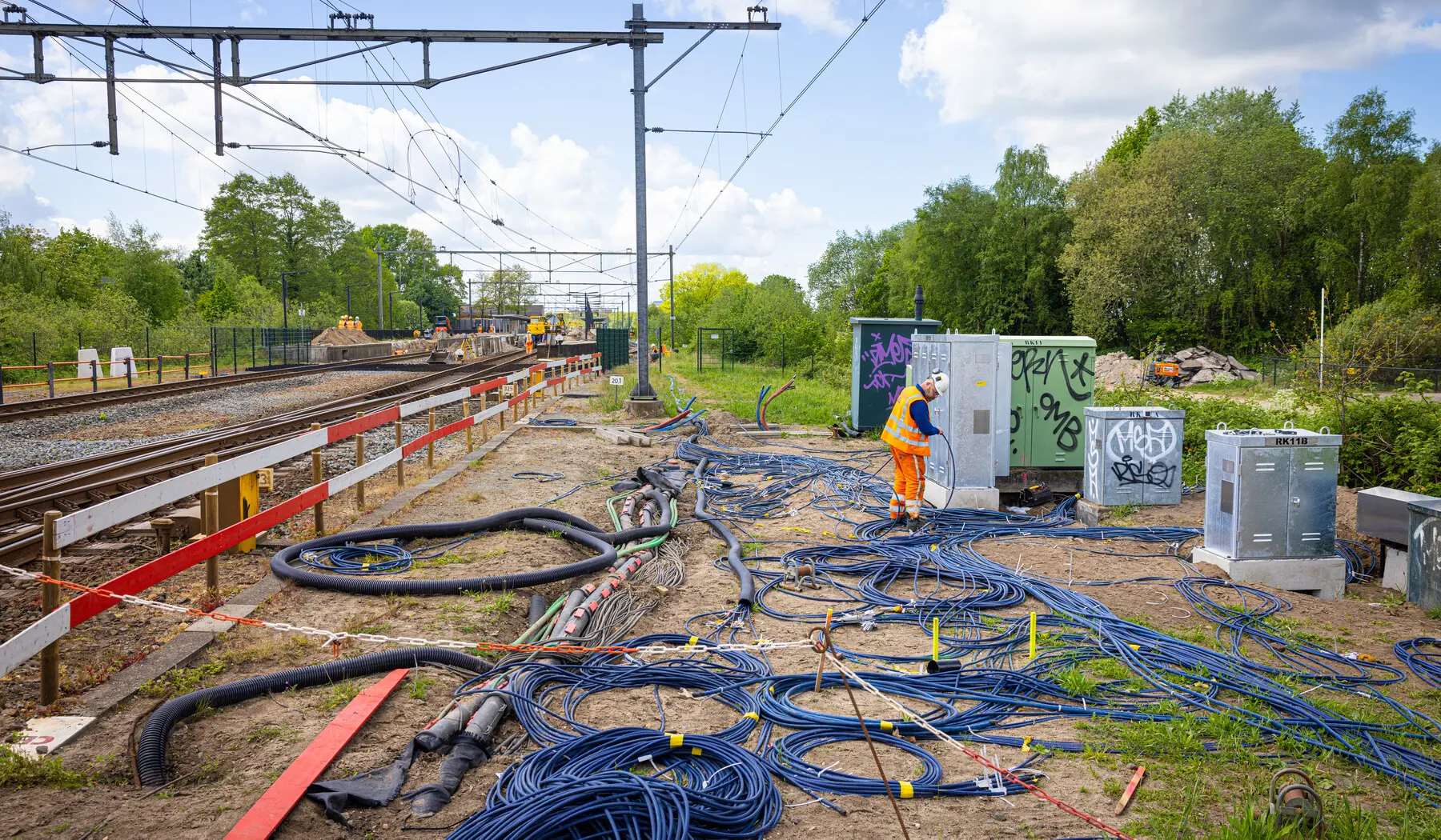 Voorbereiding verleggen Spoorboog: nieuwe kabels en leidingen