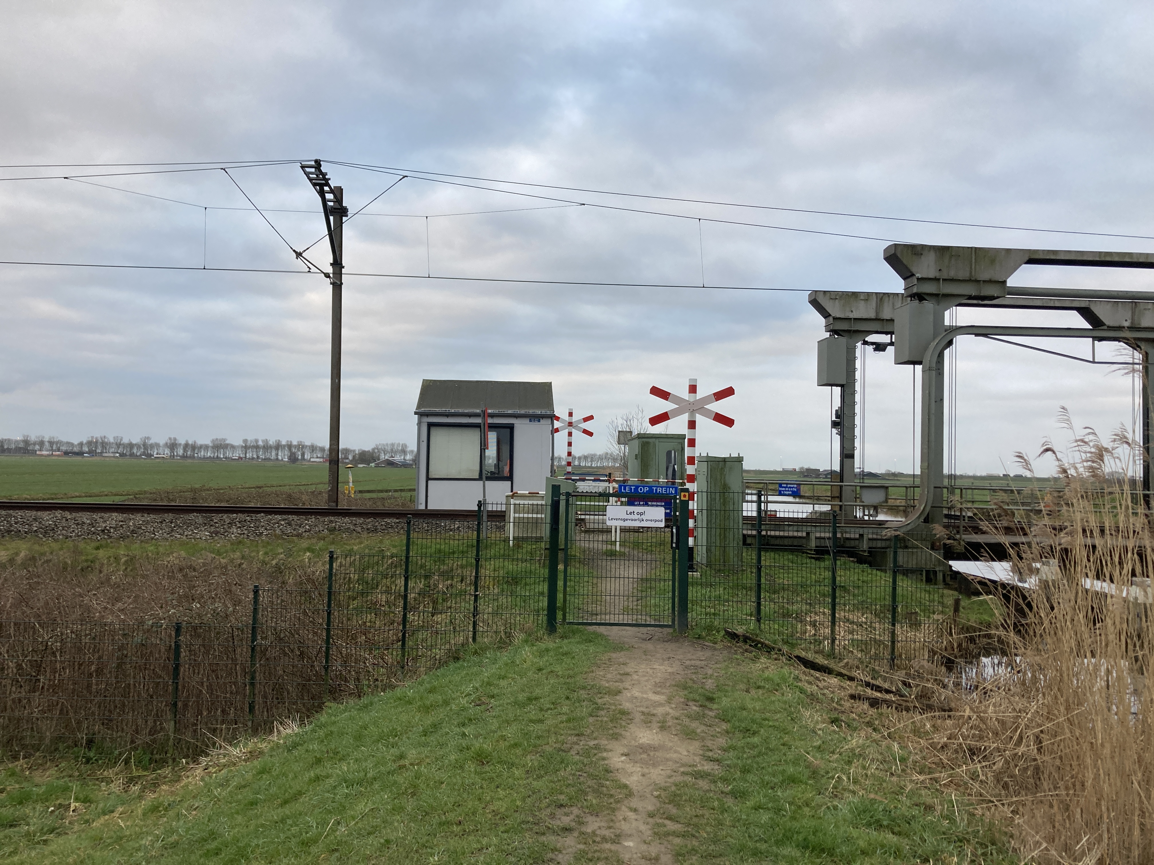 De niet actief beveiligde overweg Dubbele Wiericke