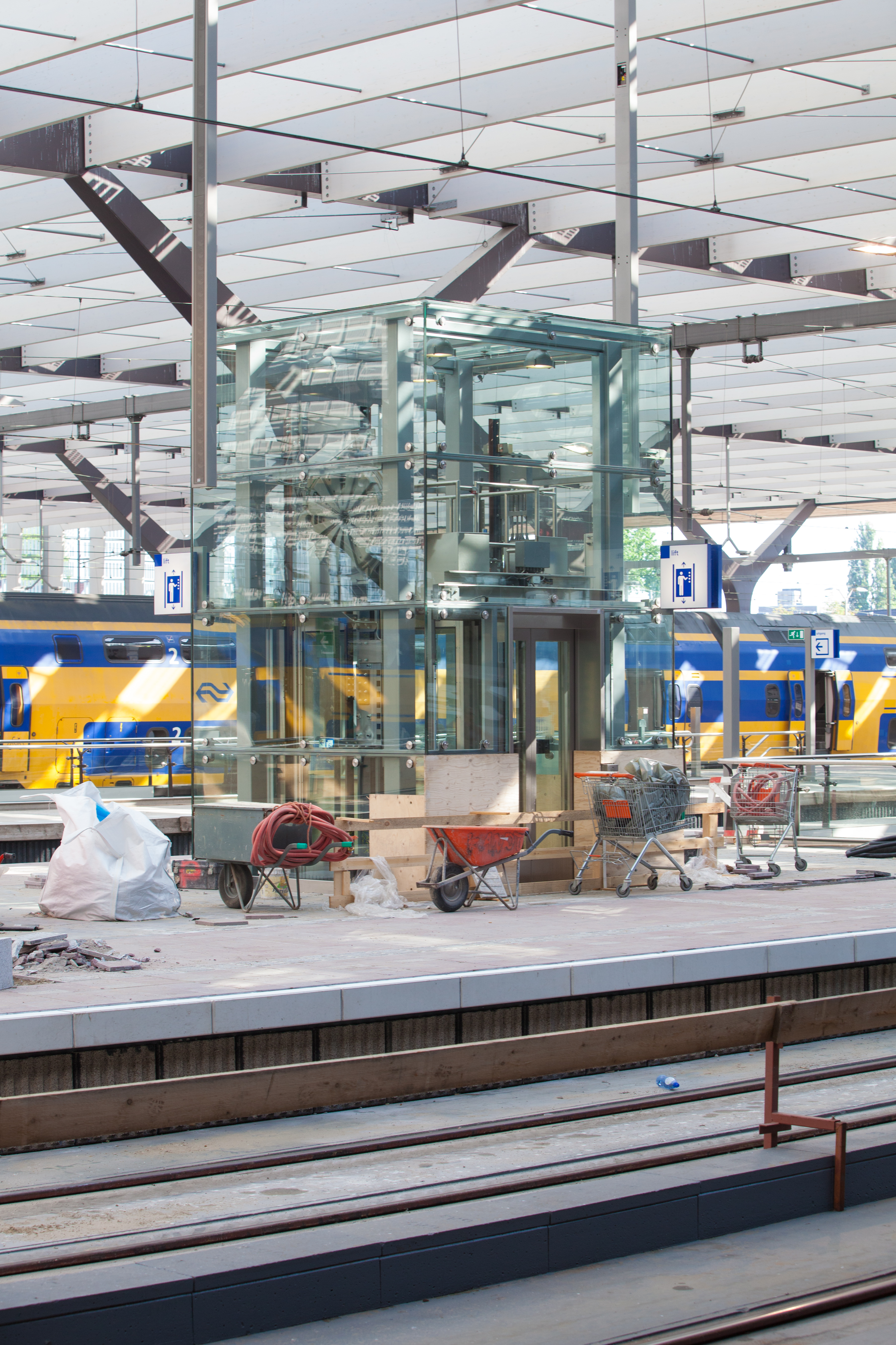 Liften langer buiten gebruik