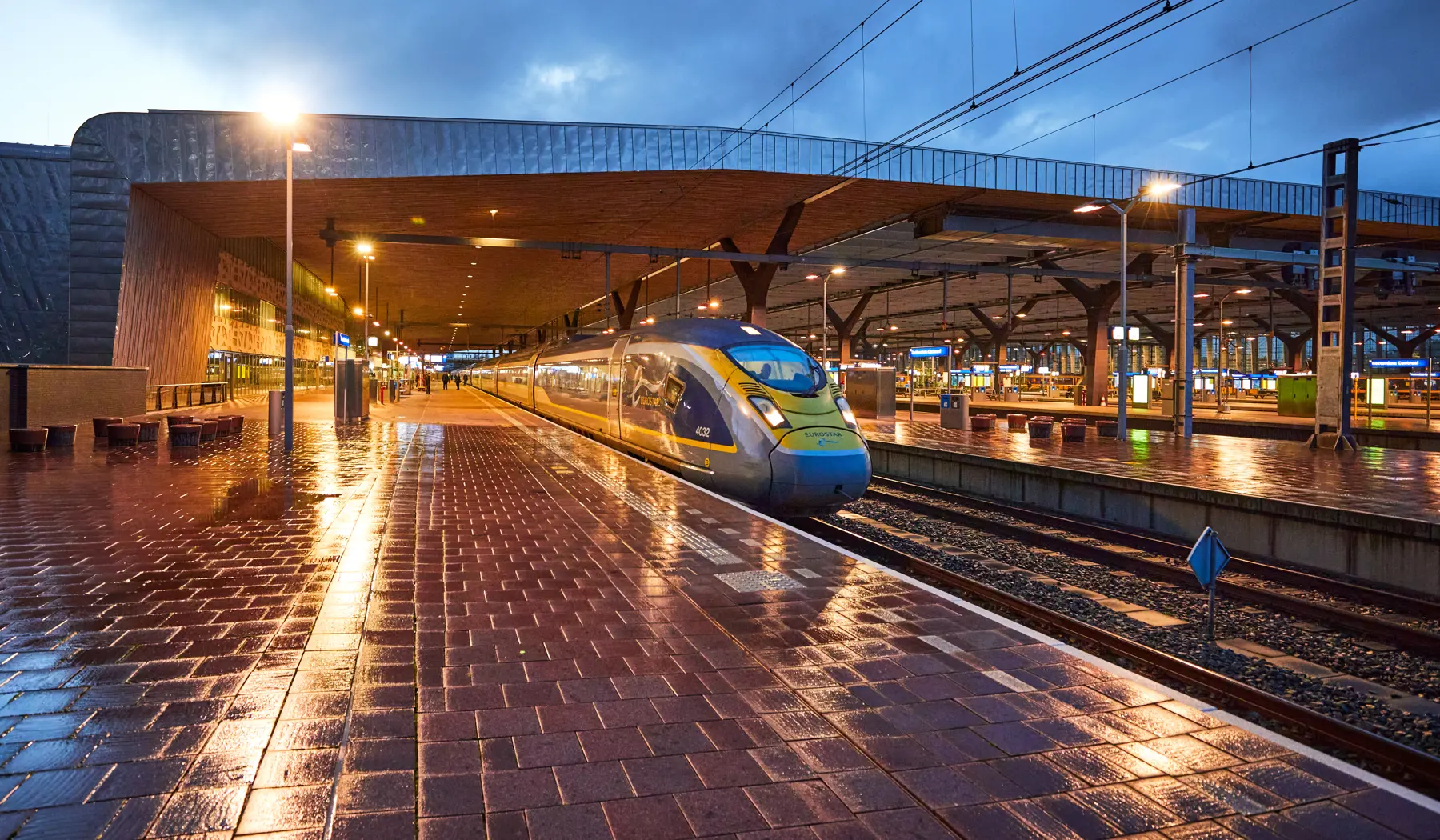De trein naar Londen staat klaar voor vertrek