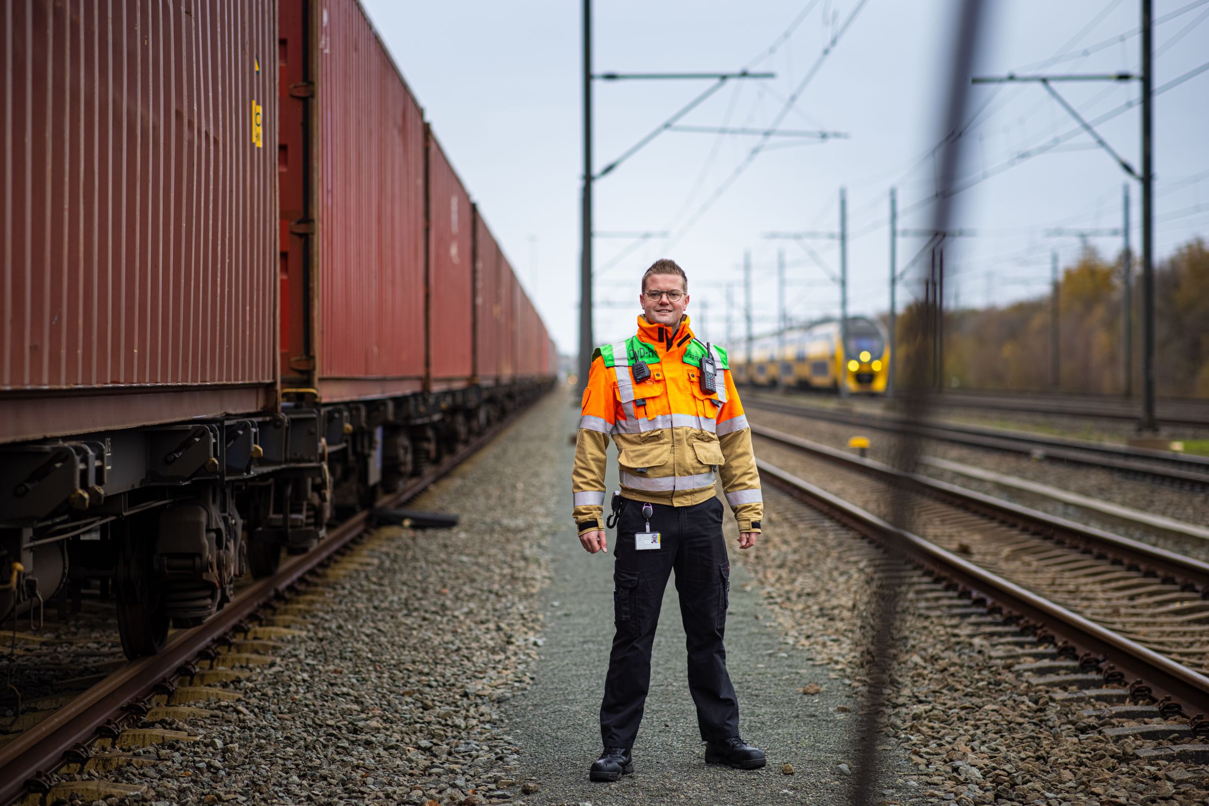 Ezra Vertommen studeerde af als piloot, nu is hij Officier van Dienst Rail bij ProRail