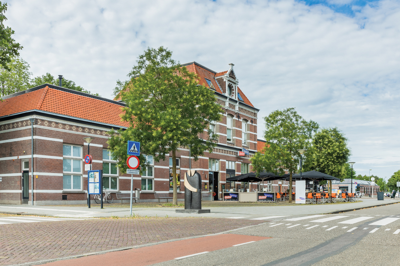 4. Tiel