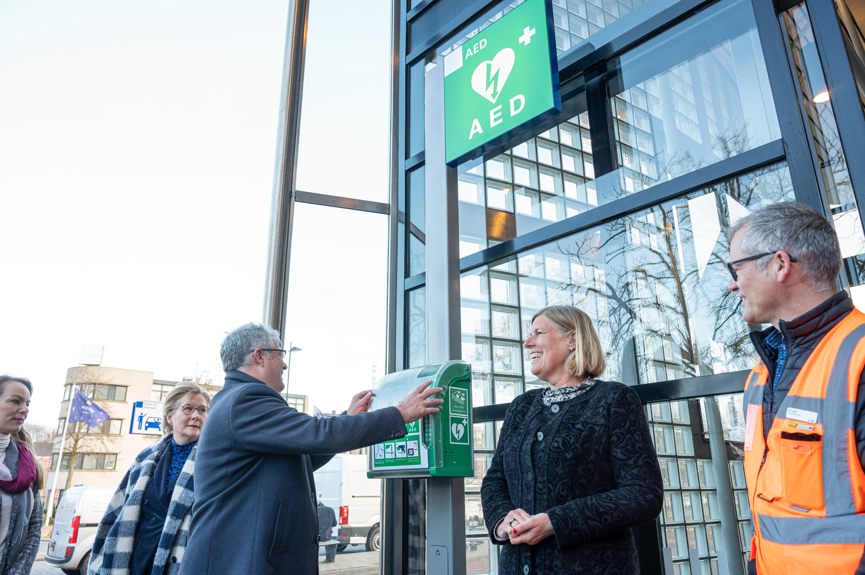 Openingshandeling met o.a. Ans Rietstra, COO ProRail