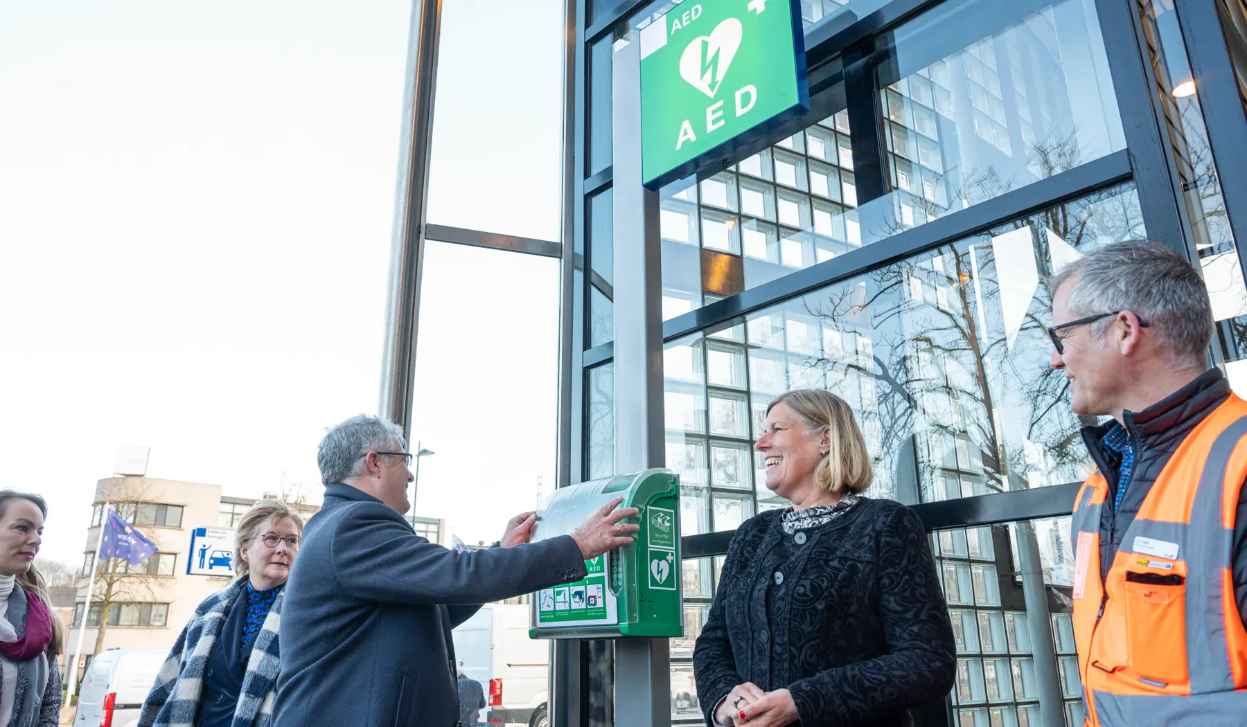 Openingshandeling met o.a. Ans Rietstra, COO ProRail