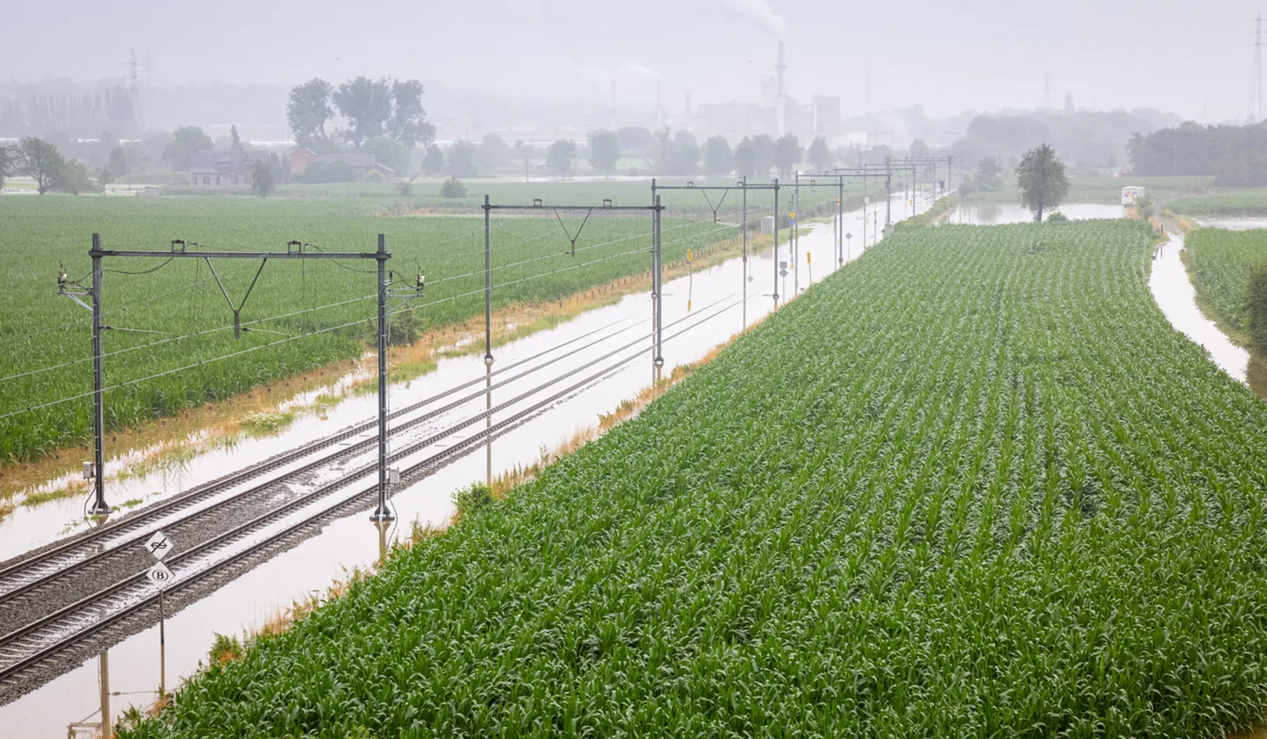 Het spoor onder water