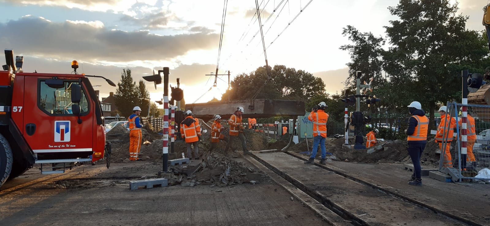Verwijderen overwegplaat Goudseweg, Bodegraven