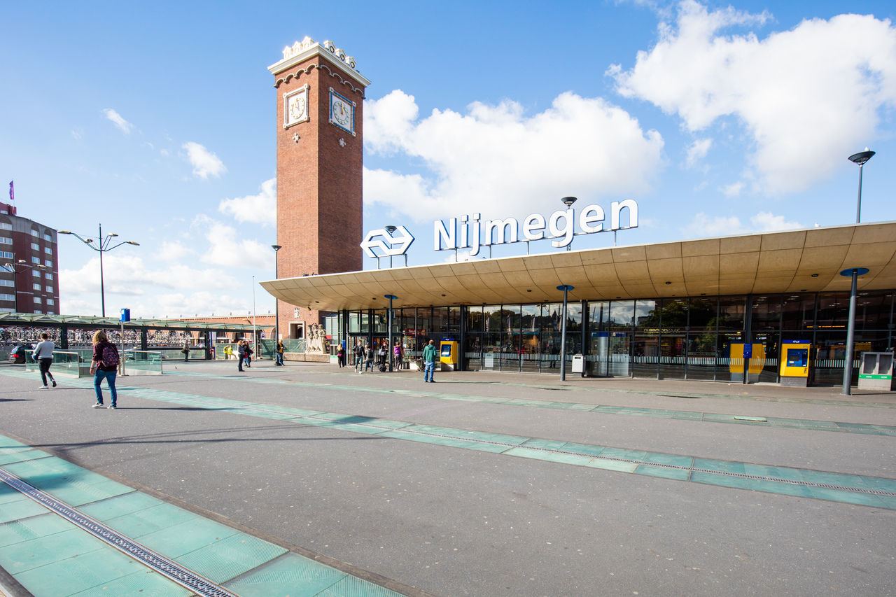 De klokkentoren op station Nijmegen