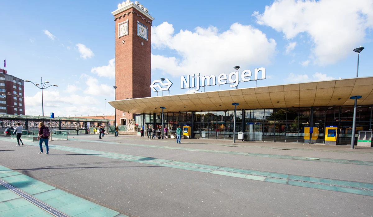 De klokkentoren op station Nijmegen