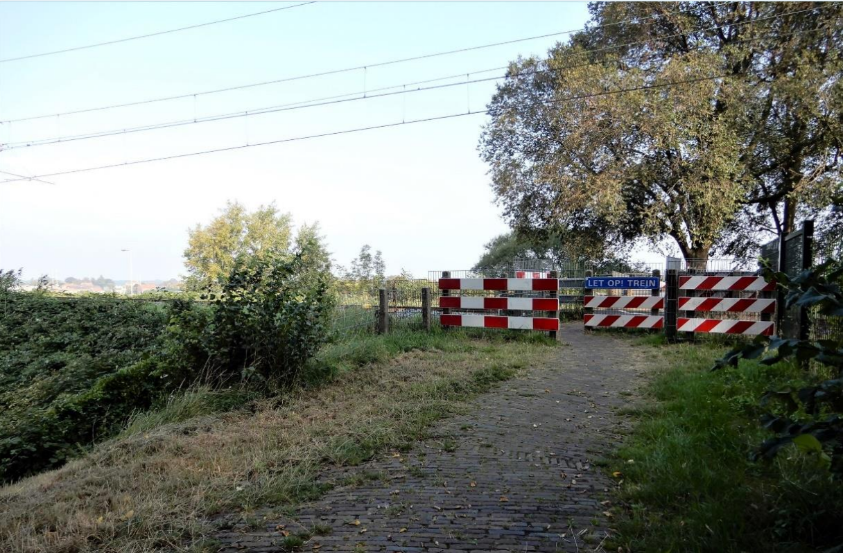 De huidige situatie op de Omgelegde Burgwal in Enkhuizen