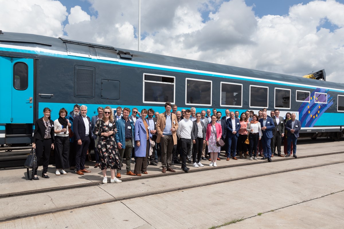 Aan boord waren afgevaardigden van de haven, ProRail en Infrabel, Lineas, betrokken gemeentes en Projectgroep Rail Gent Terneuzen
