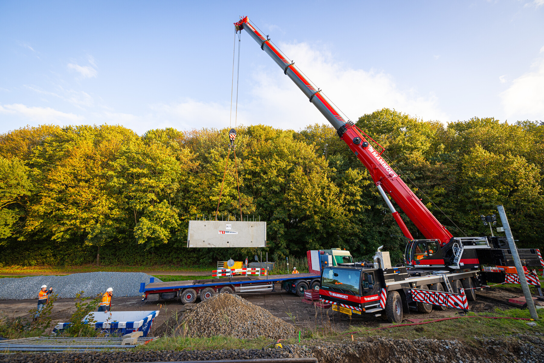 De tunnel voor de Herikervlierweg werd geplaatst