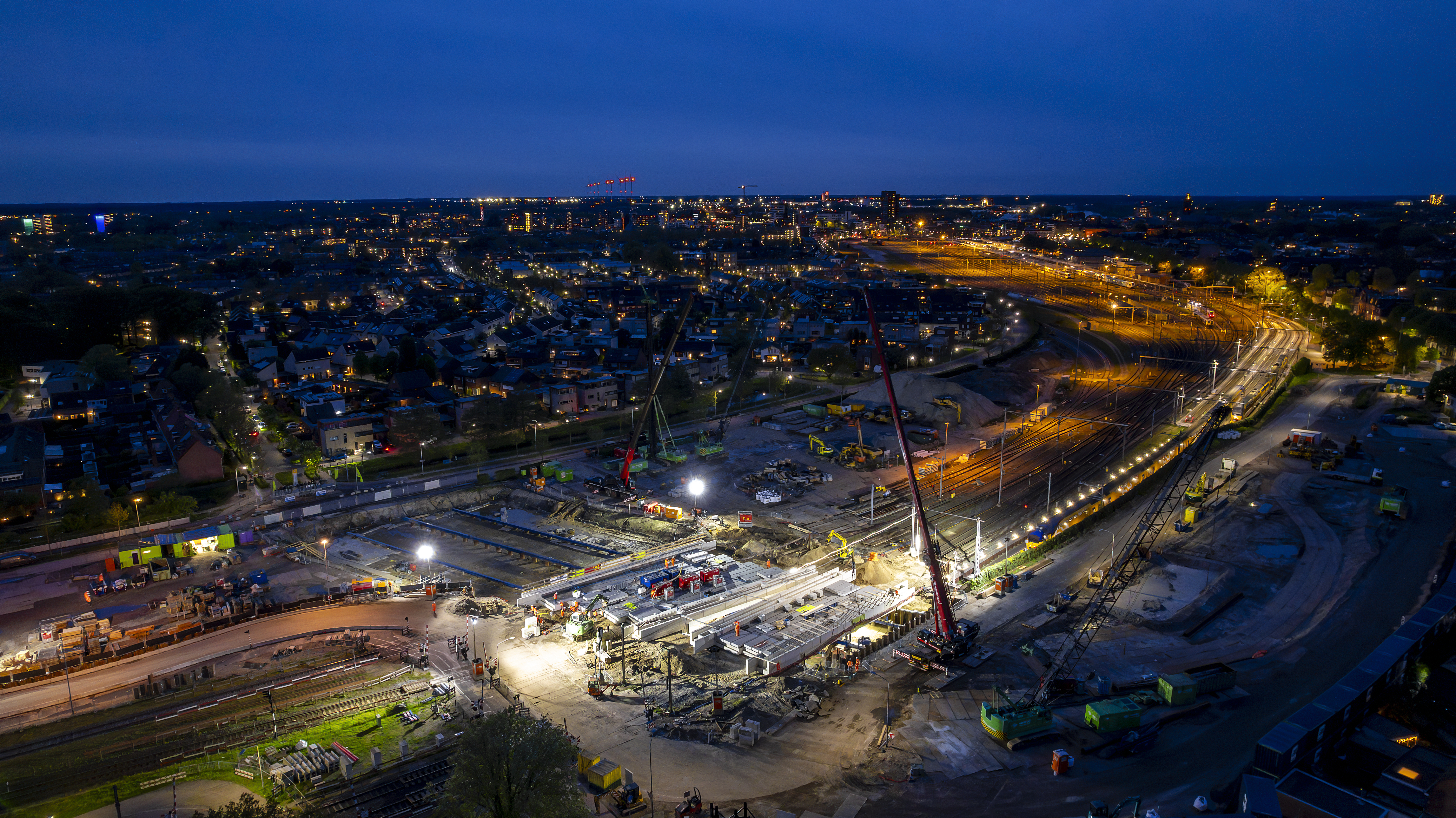 Er werd tot laat in de avond gewerkt