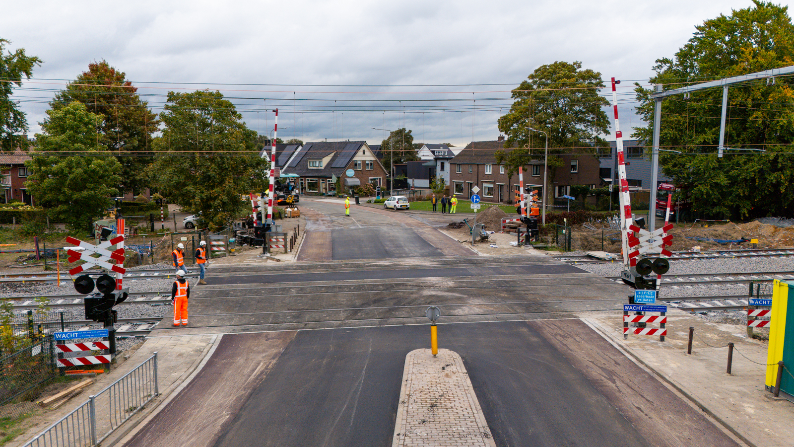 De STRAIL-bevloering zorgt voor minder trillingshinder wanneer treinen passeren