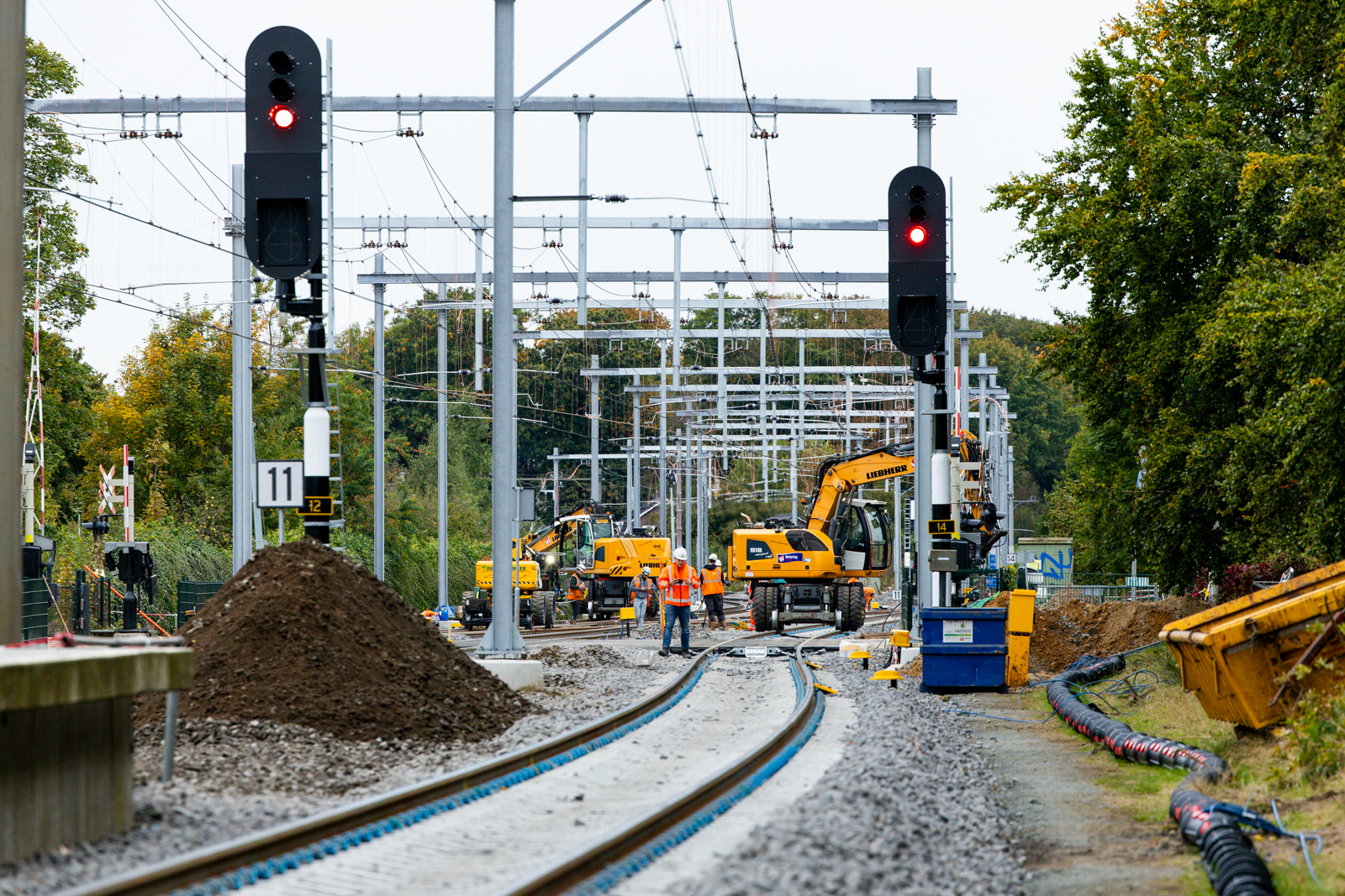 Zicht op het vernieuwde spoor richting Nijverdal