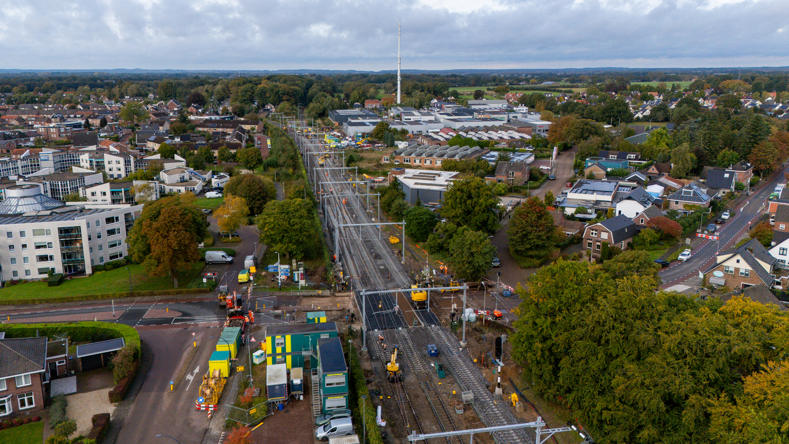 Zicht op de vernieuwde wissels aan de Nijverdalse zijde